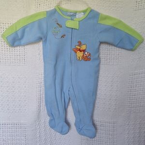 Vintage Disney Winnie the Pooh Sleeper Footed Size 6 Months Tigger Pooh